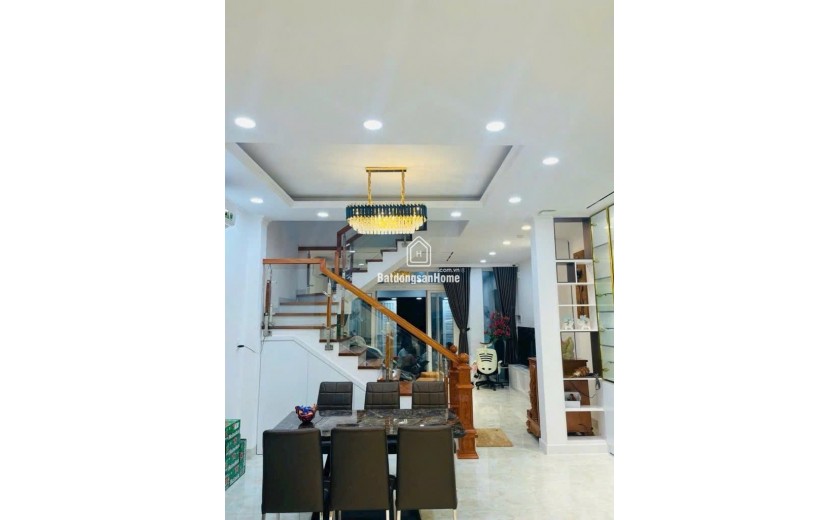 Cơ Hội Đầu Tư Hiếm Có: Nhà 4 Tầng 2 Mặt Tiền Linh Trung, Thủ Đức - NHĨNH 12 TỶ